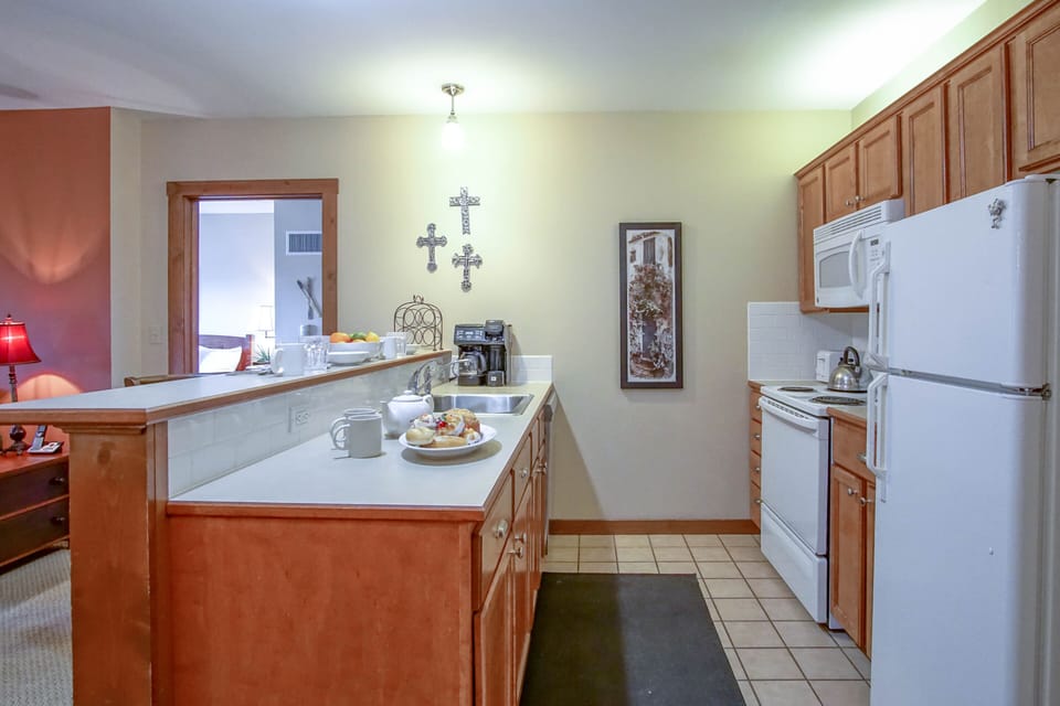 Full Kitchen