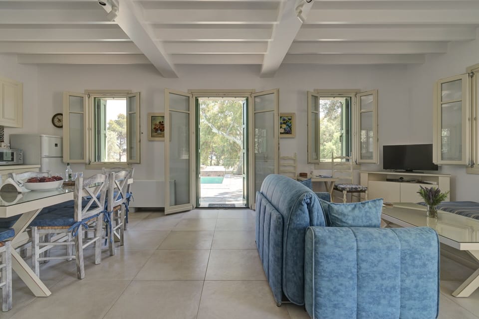 Traditional Villa | Living area | Flat-screen TV