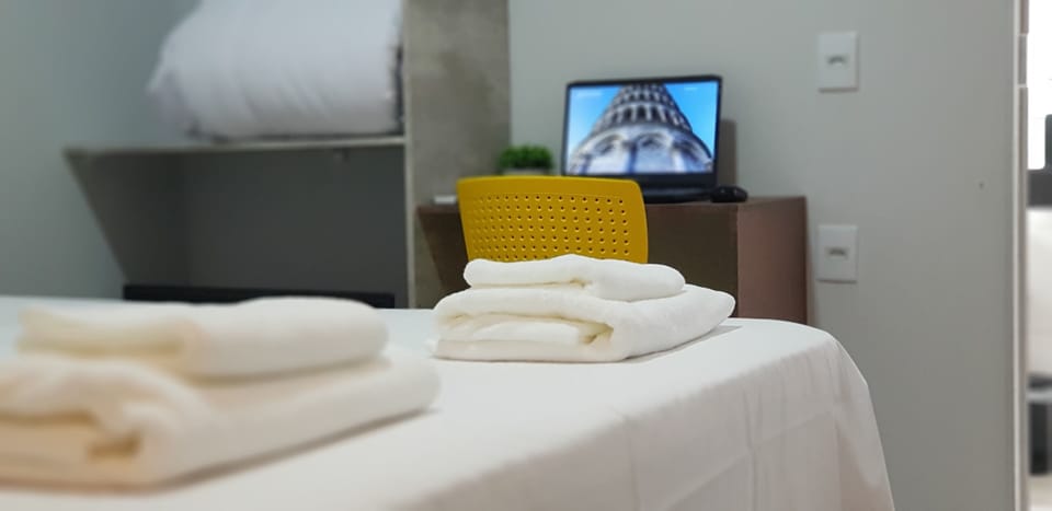 Comfort Double Room, 1 Queen Bed | Premium bedding, individually furnished, desk, laptop workspace