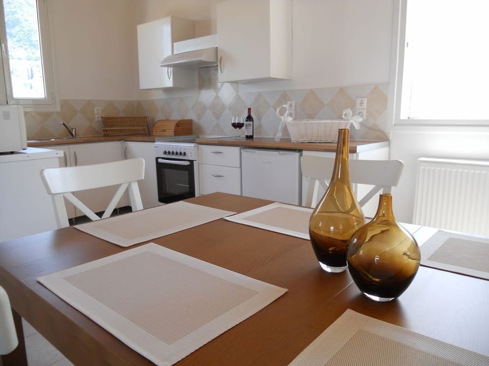 Open plan kitchen.