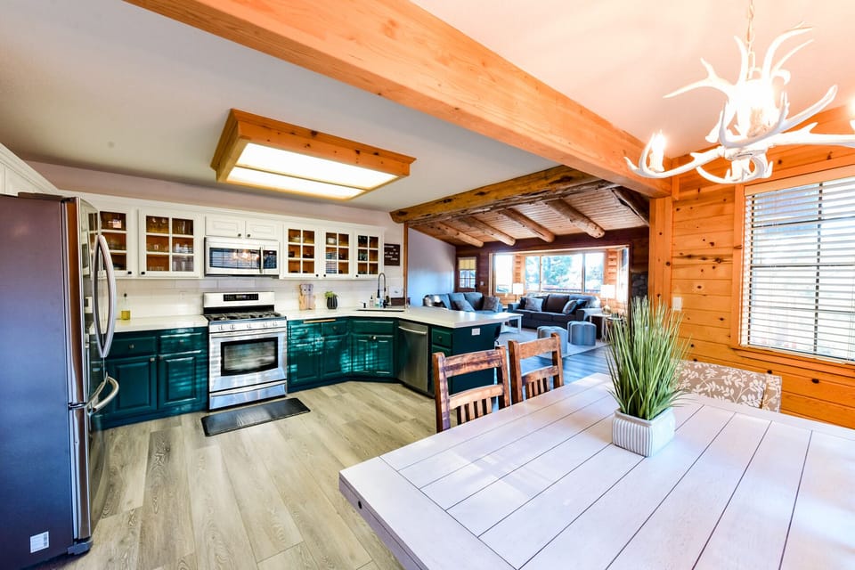 Open and airy with plenty of space for everyone.