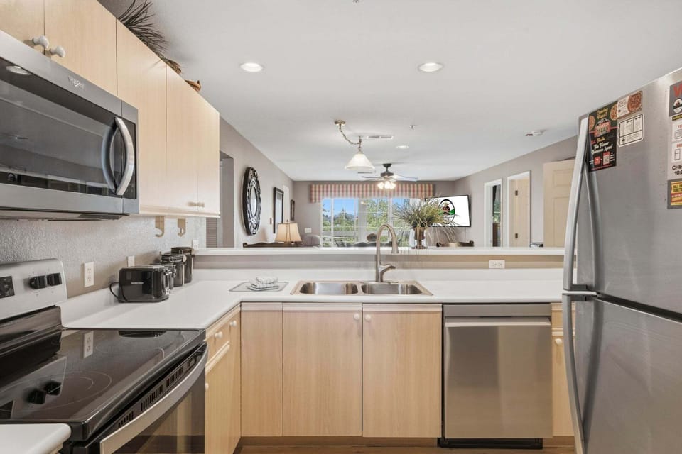 Full Kitchen