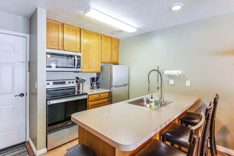 Kitchen | Fully Equipped With Cooking Basics