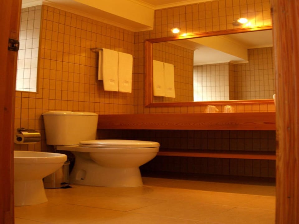 Free toiletries, towels