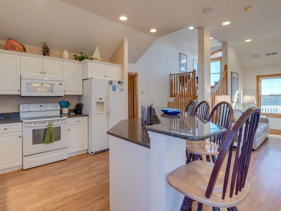 Kitchen top-level