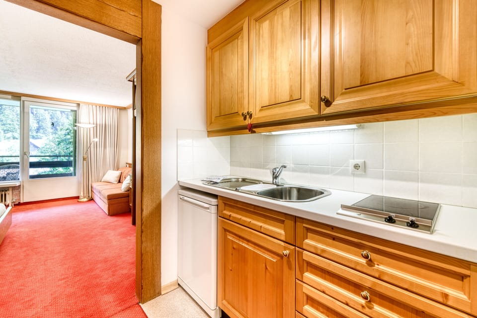 Studio (incl Cleaning Fee, City Tax & Laundry) | Private kitchen | Fridge, oven, stovetop, espresso maker