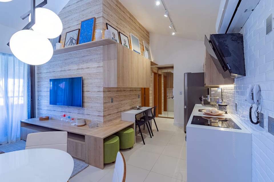 Family Apartment | Private kitchen | Microwave, stovetop, cookware/dishes/utensils