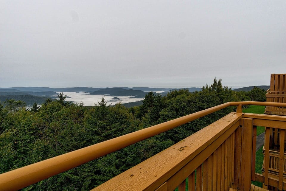 Summit's have a beautiful view of the mountains!