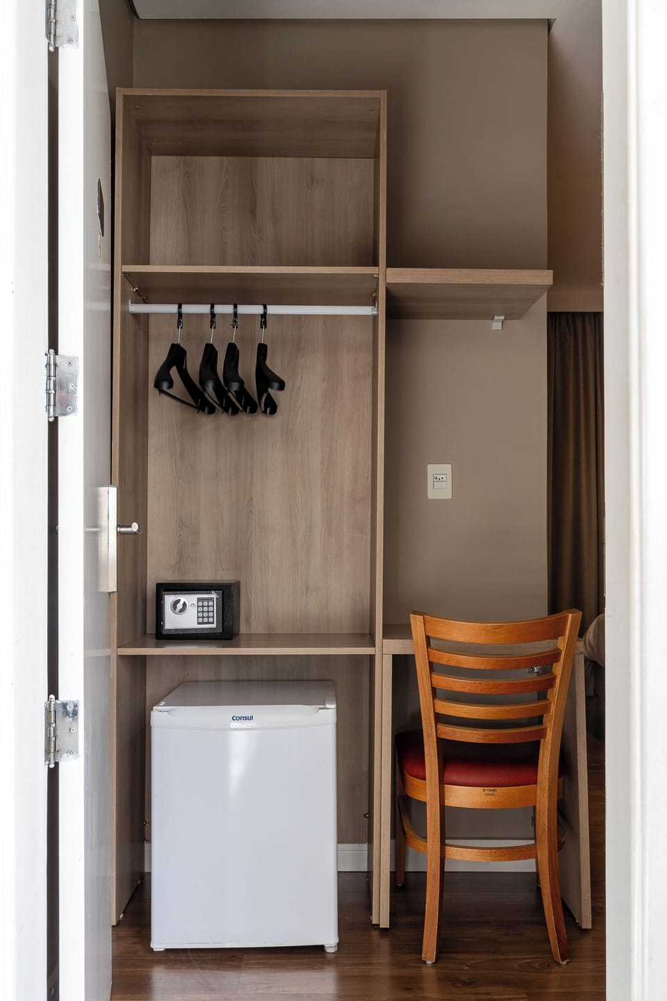 Superior Triple Room | Minibar, in-room safe, individually decorated, individually furnished