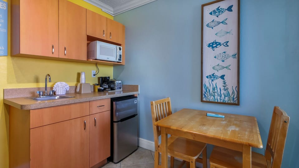 Kitchenette 