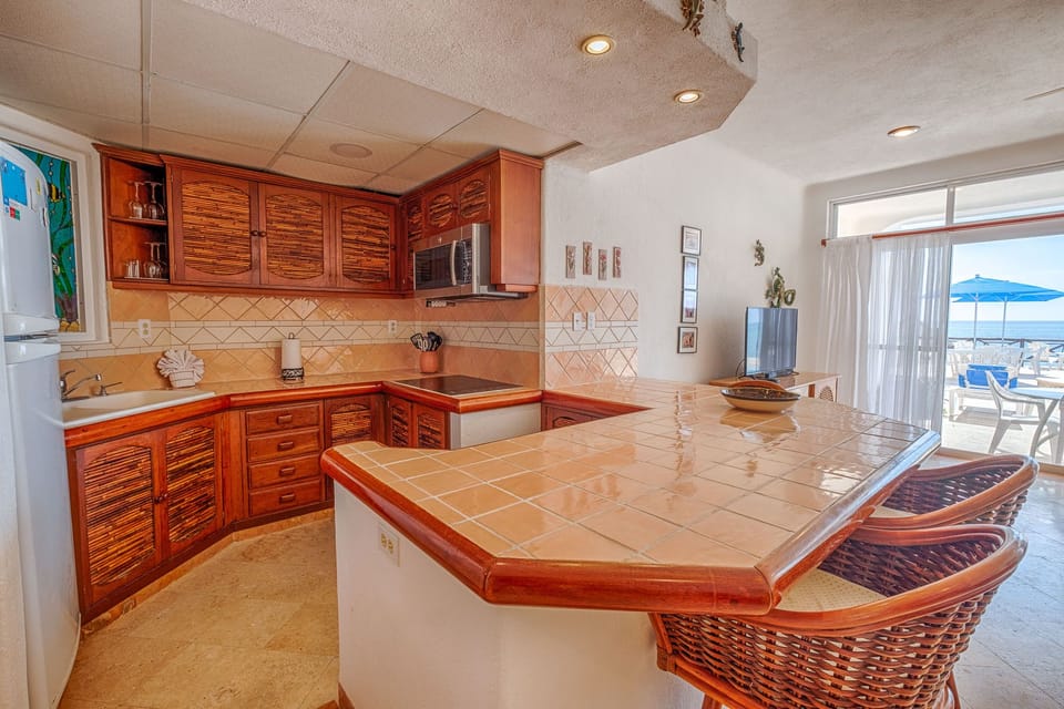 Full Kitchen