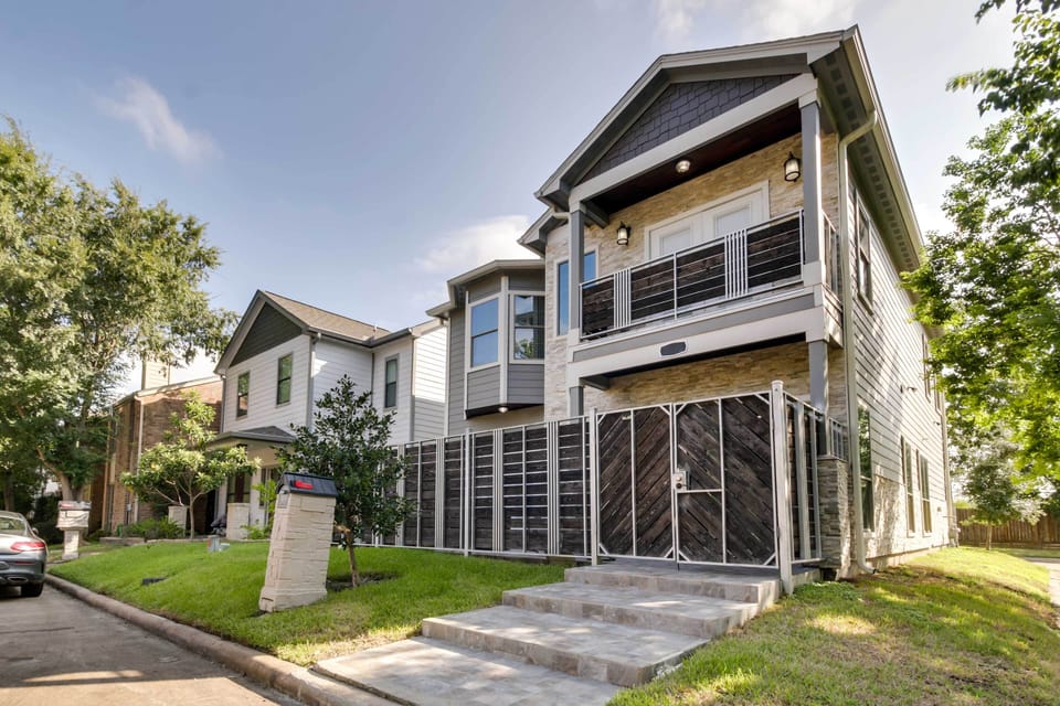 House Exterior | Fenced-In Patio