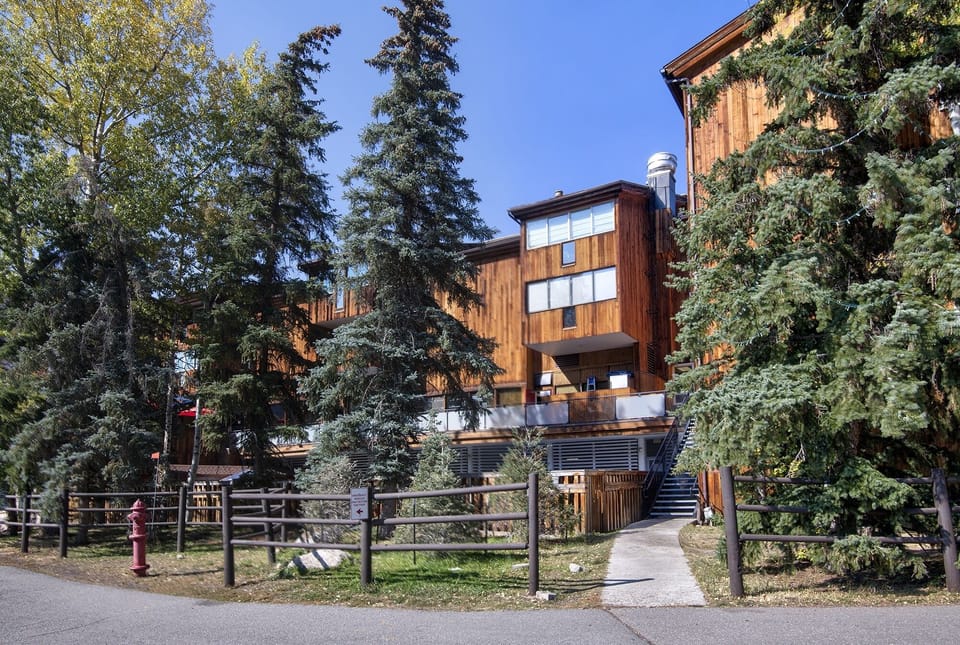 Condo, 2 Bedrooms | Exterior