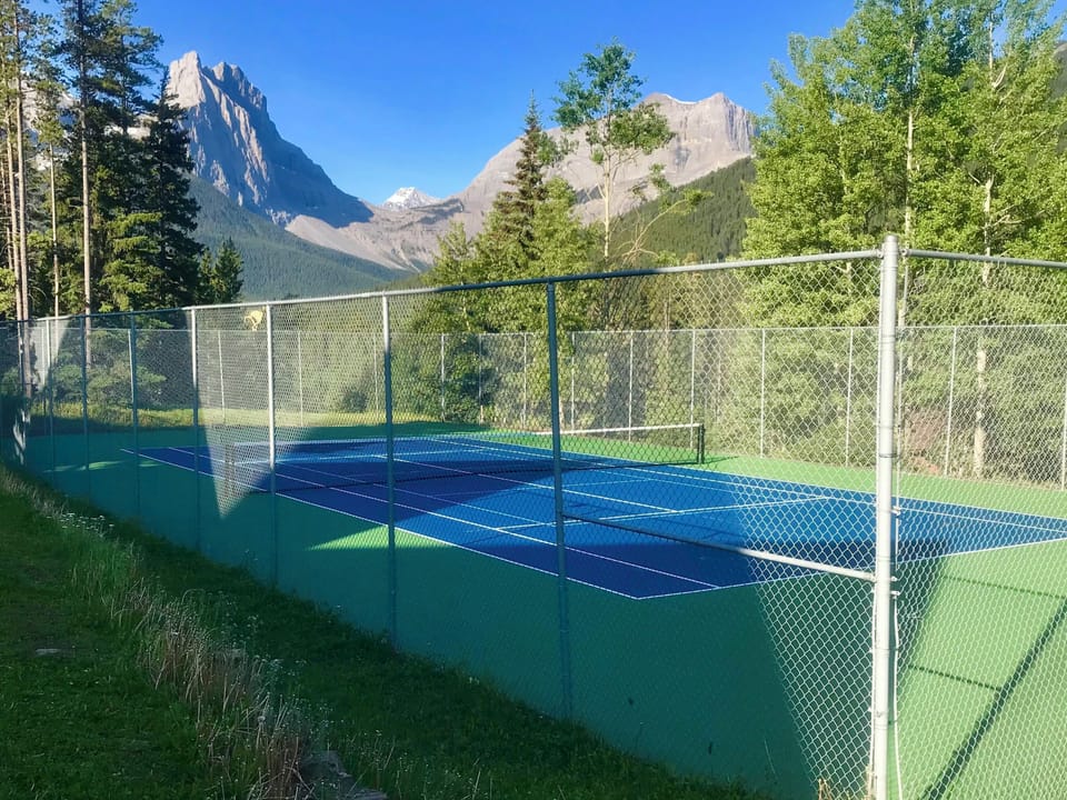 Tennis court