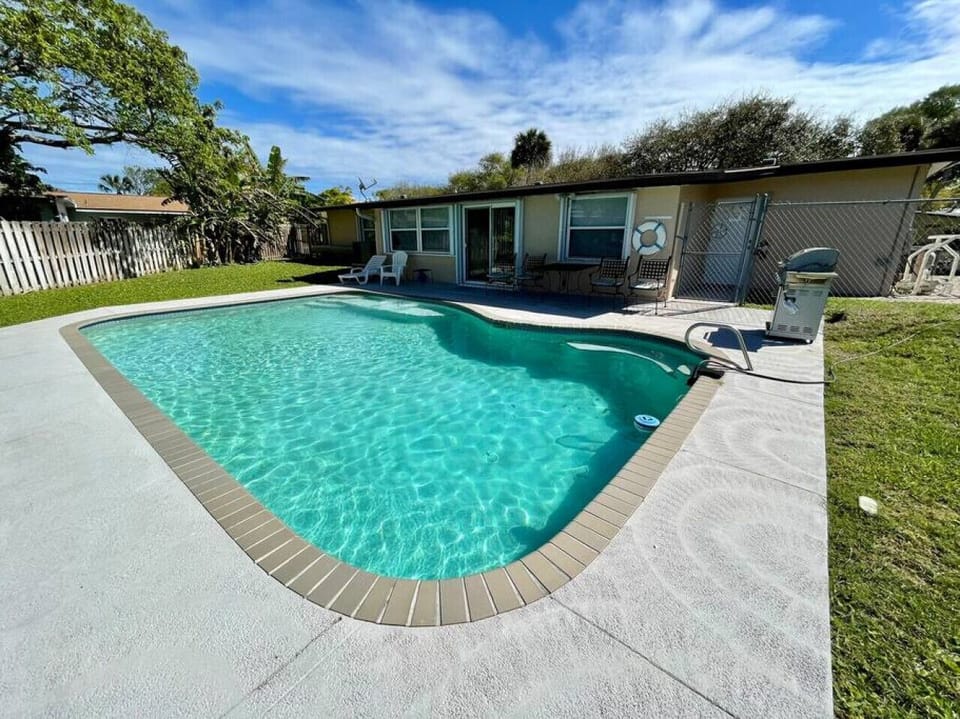 The pool is in the backyard - close to the river!