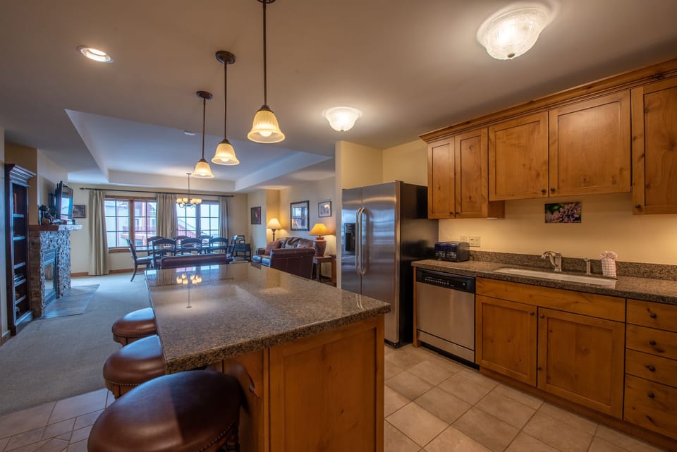 Flooring, Indoors, Room, Furniture, Hardwood