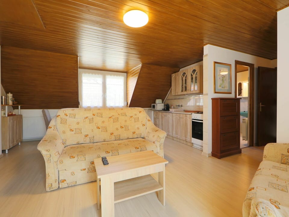 Room, Property, Furniture, Building, Interior Design, House, Ceiling, Floor, Real Estate, Home