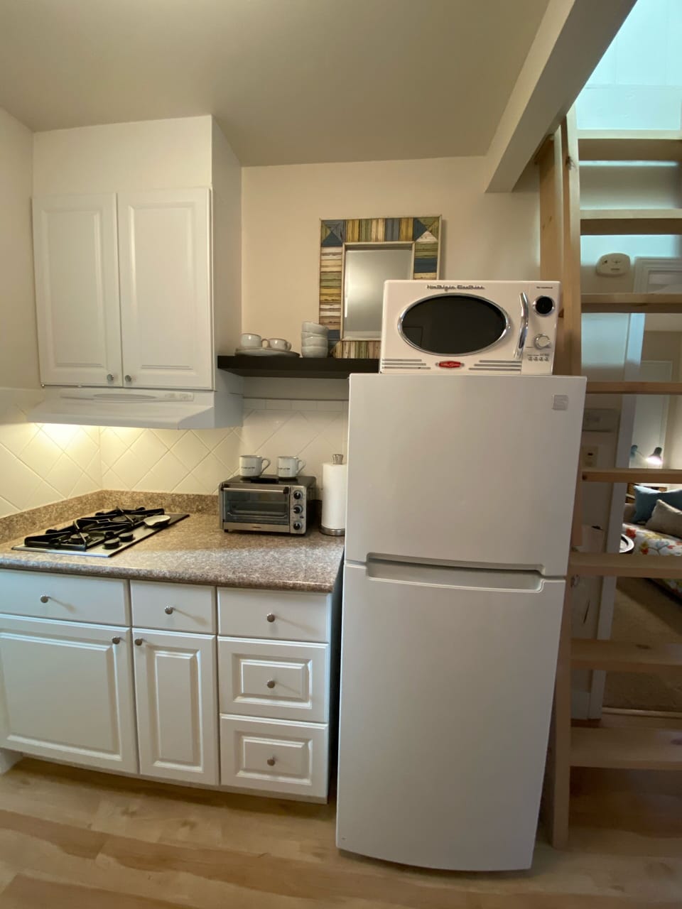 Kitchen with appliances 