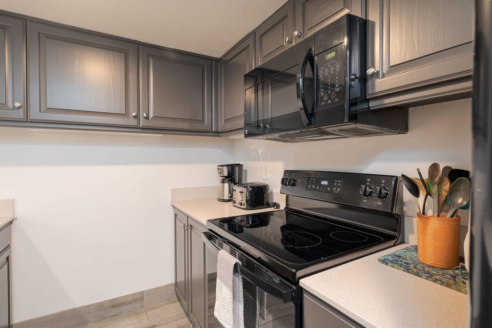 Fully stocked, updated appliances,