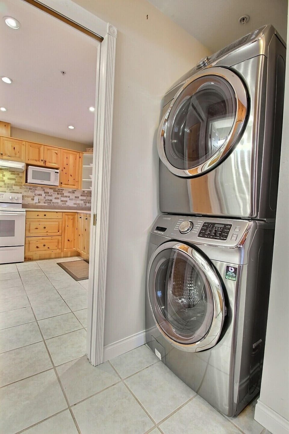 Newer high capacity full size washer/dryer