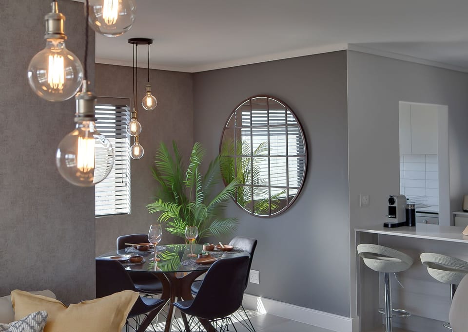 Luxury Apartment | In-room dining