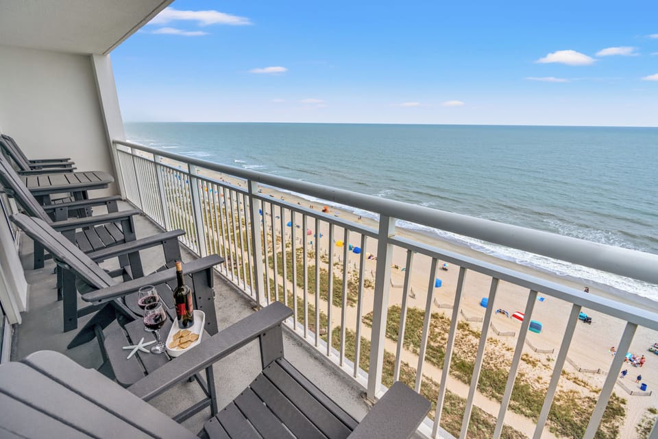 Premium corner unit with large balcony