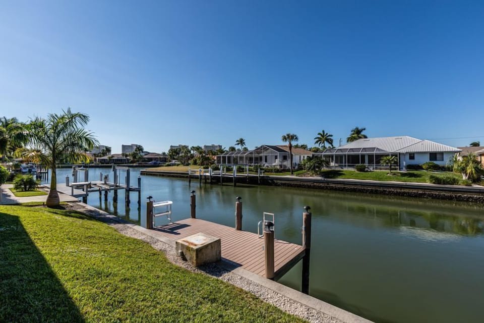 Dock/Water View