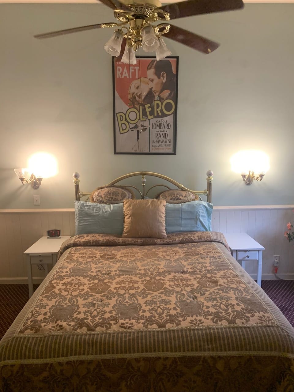 Queen size bed