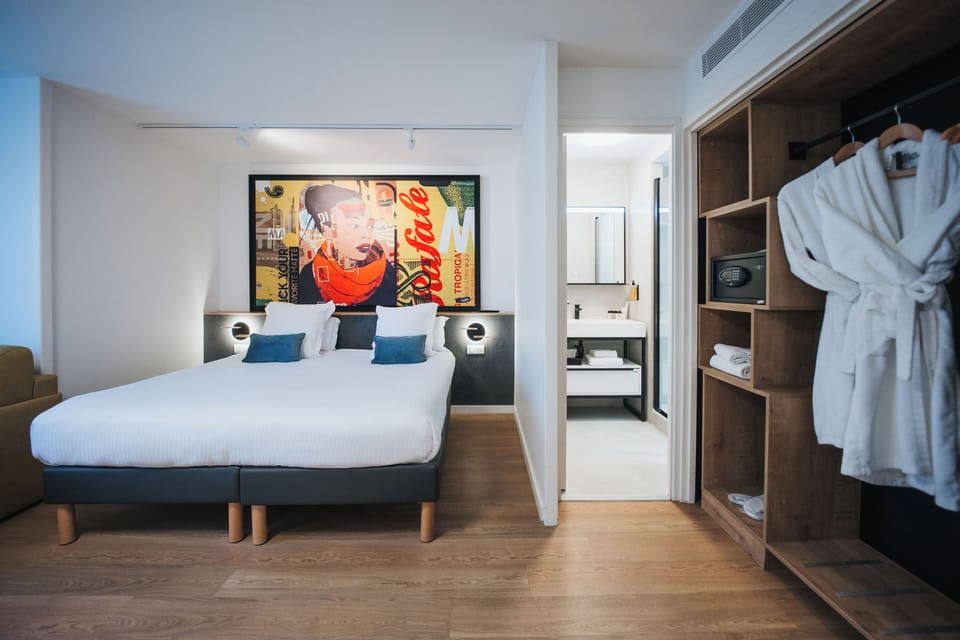 Superior Double Room | Premium bedding, minibar, in-room safe, desk
