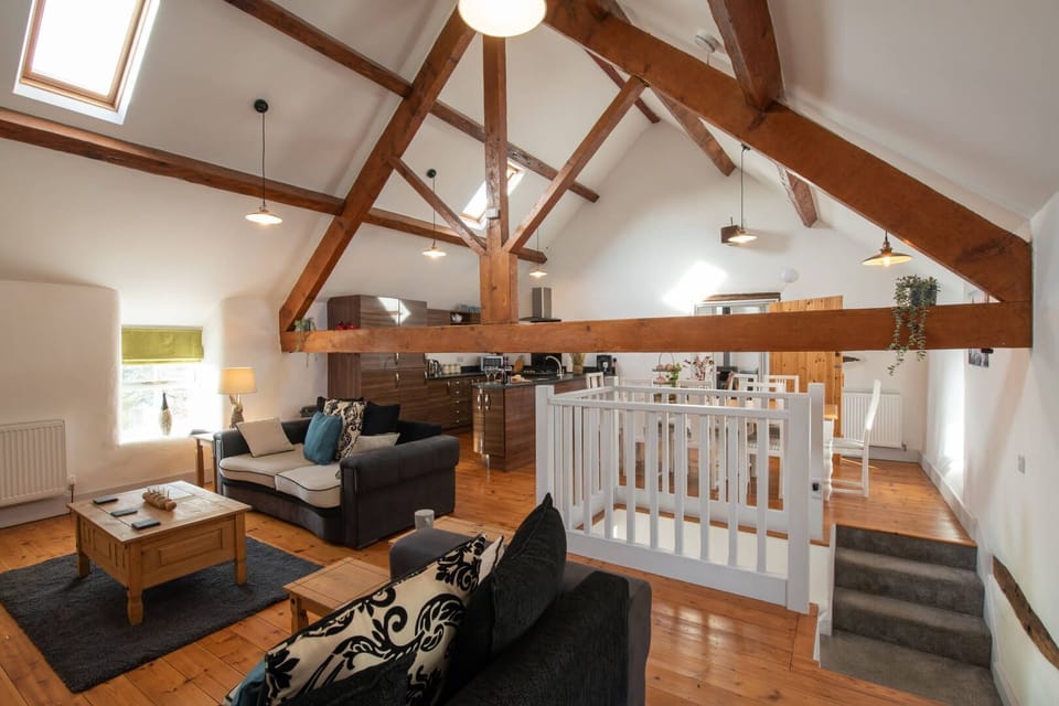 Hill Top 1 Living Room, Kitchen and Dining area