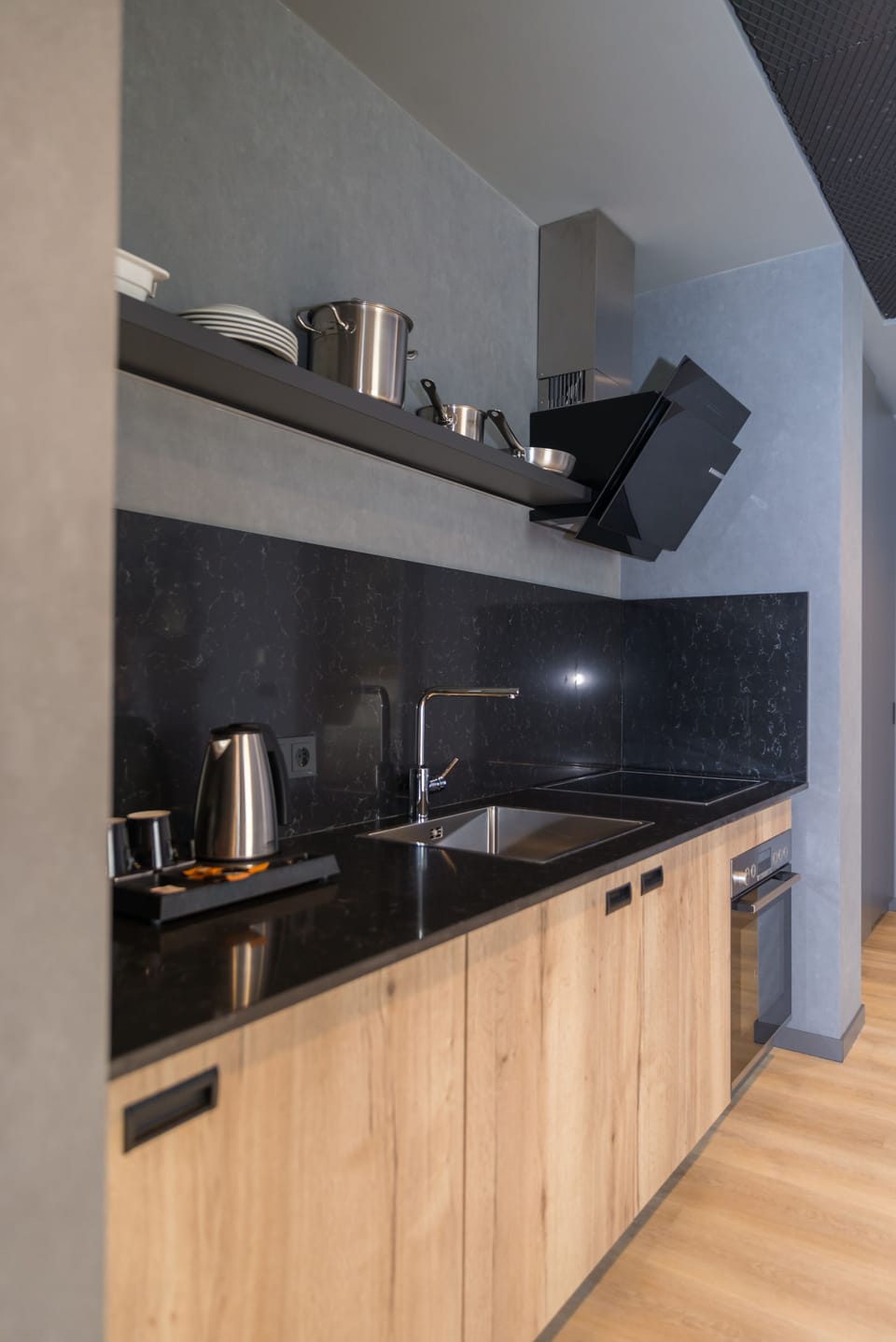 Longstay Room | Private kitchen | Electric kettle