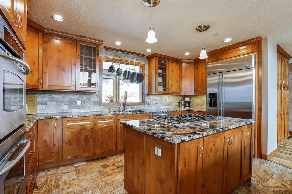 Kitchen - Rounds Retreat - Breckenridge Vacation Rental