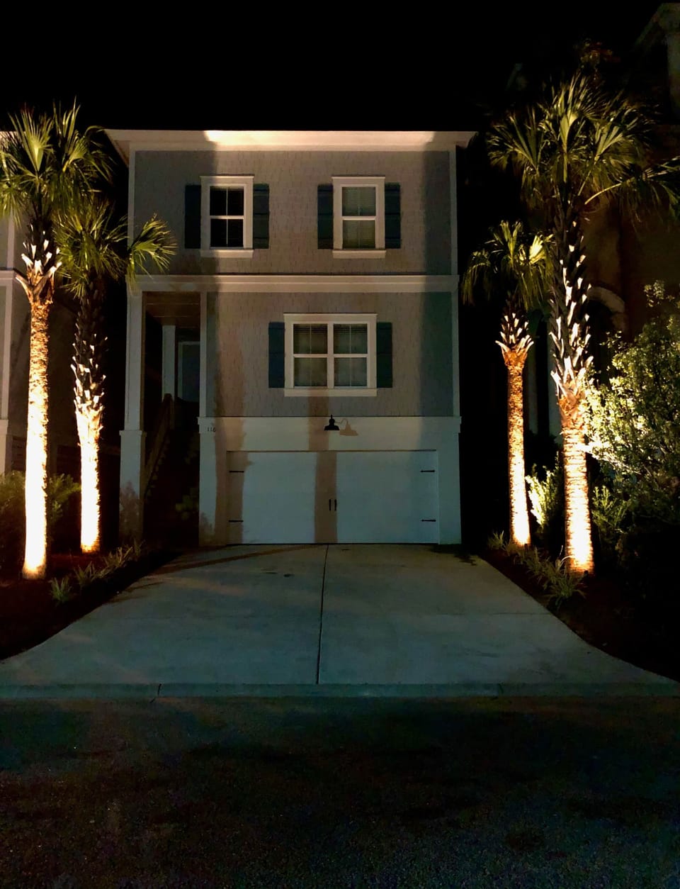 Welcome to Seaglass!  Professional Landscaping with Lighting!