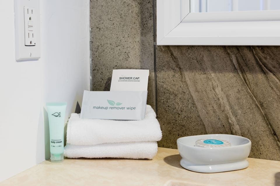 Bathroom amenities