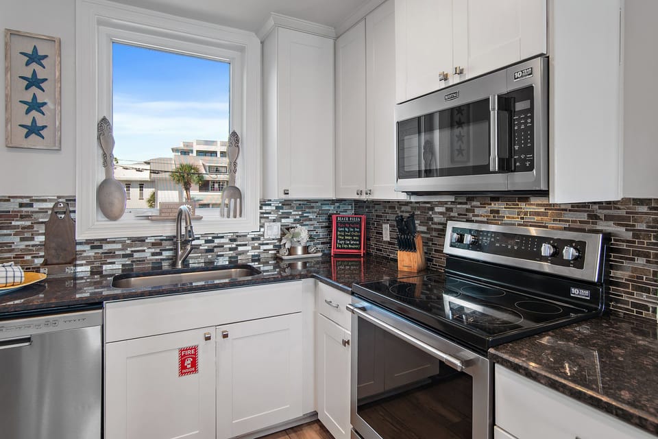 Fully equipped kitchen