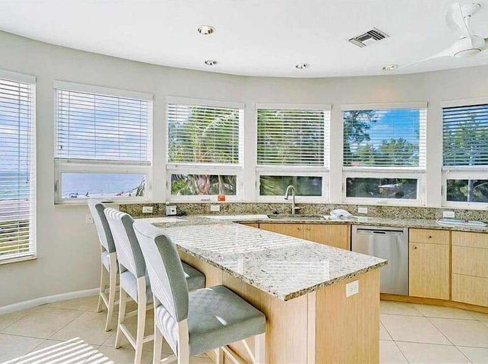 Breakfast Bar