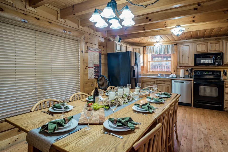 Premium Cabin | Dining room