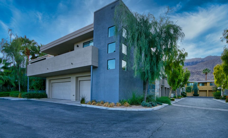 Biltmore Colony Palm Springs - Vacation Condo