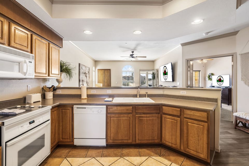 Full Kitchen
