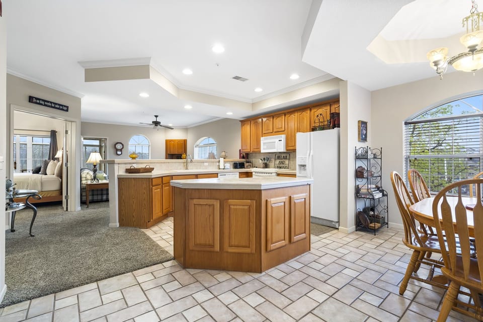 Open Floor Plan from Kitchen to Dining Area