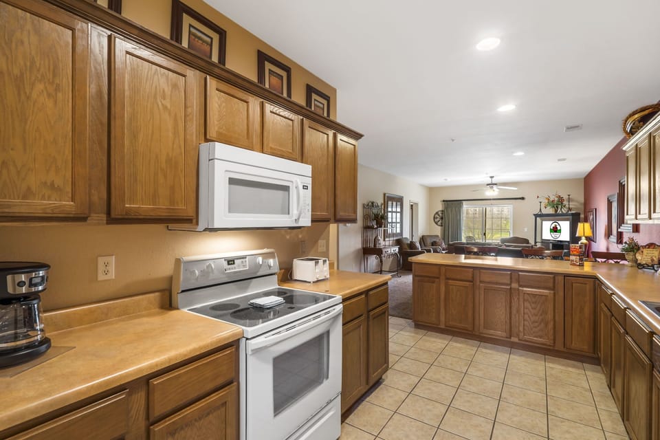 Full Kitchen