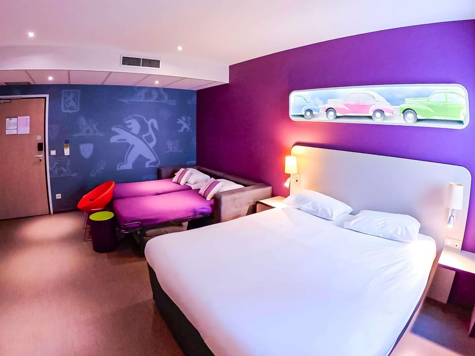 Standard Suite, 1 Double Bed with Sofa bed | Pillowtop beds, desk, laptop workspace, blackout drapes