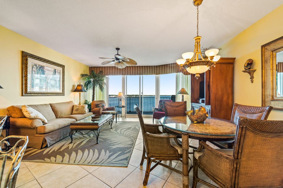 Caribe Resort B608 Dining Area