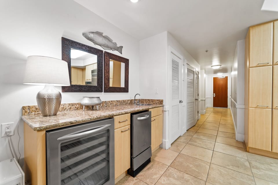 Caribe Resort D1008 Wet Bar