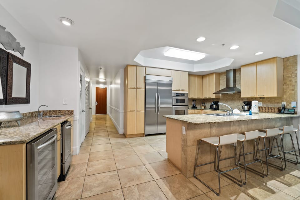 Caribe Resort D1008 Wet Bar & Kitchen Bar