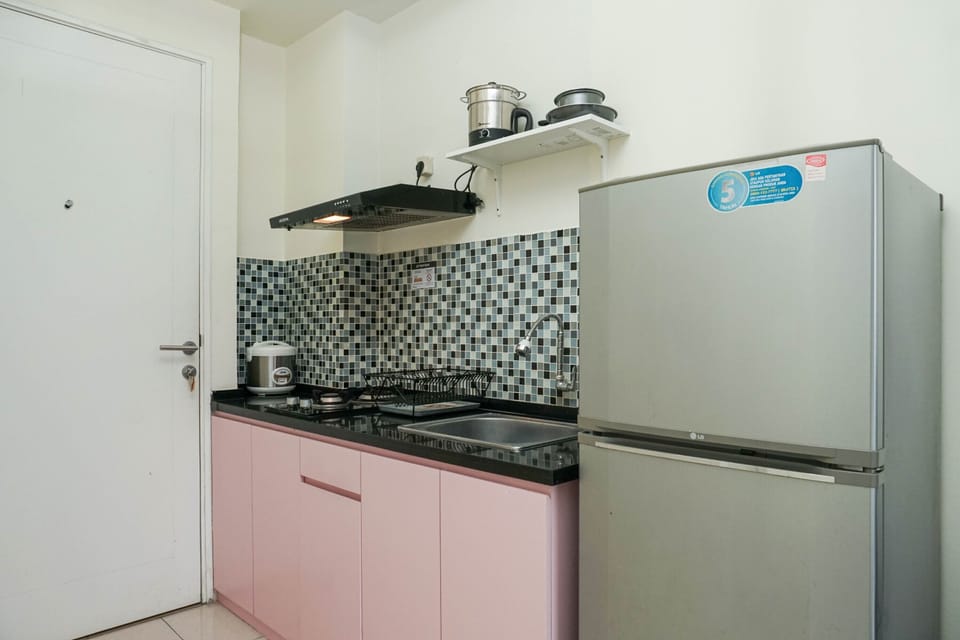 Fridge, stovetop, cookware/dishes/utensils