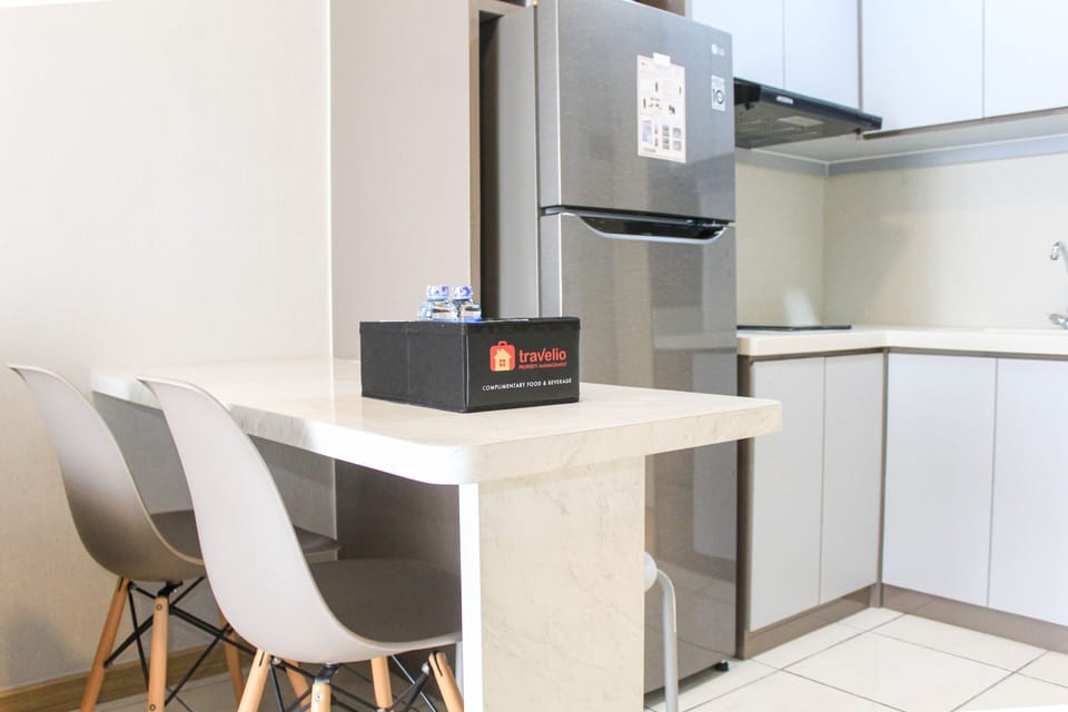 Fridge, stovetop, cookware/dishes/utensils