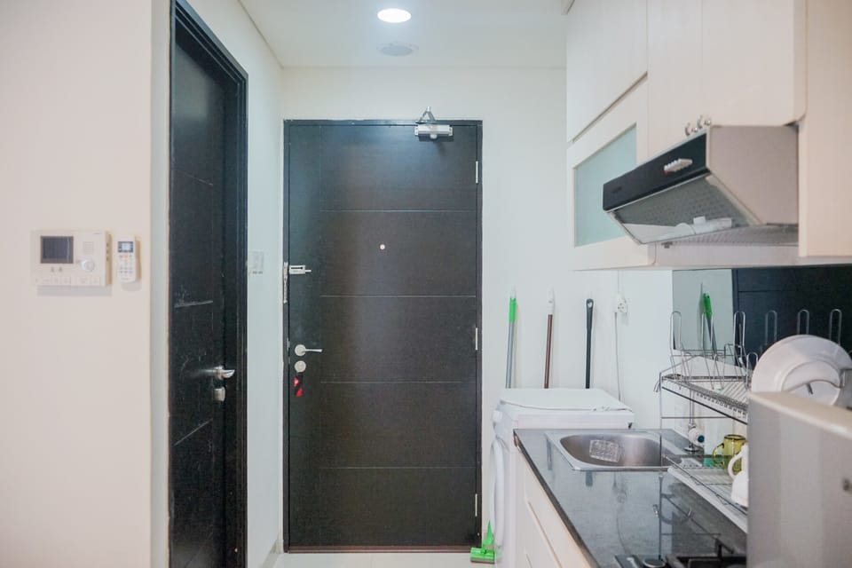Fridge, stovetop, cookware/dishes/utensils