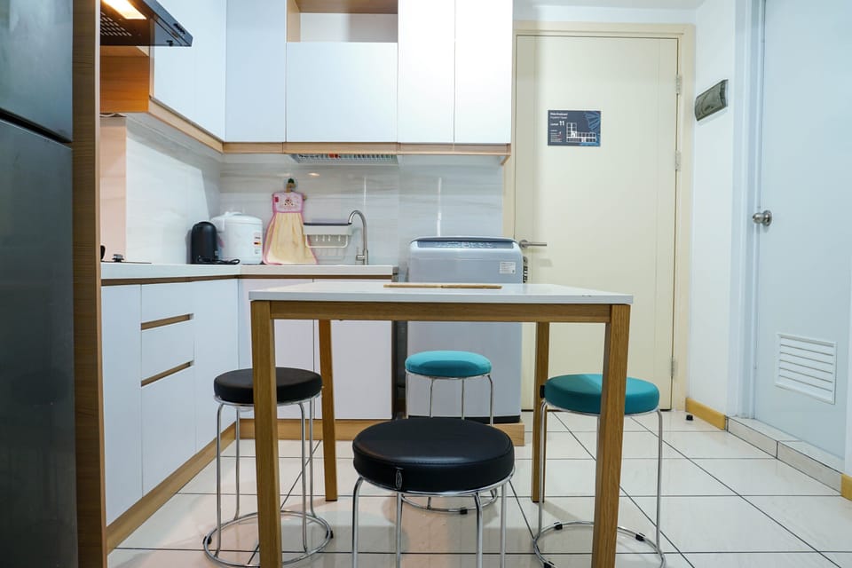 Room | In-room dining