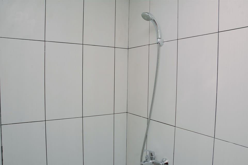 Room | Bathroom | Shower, towels
